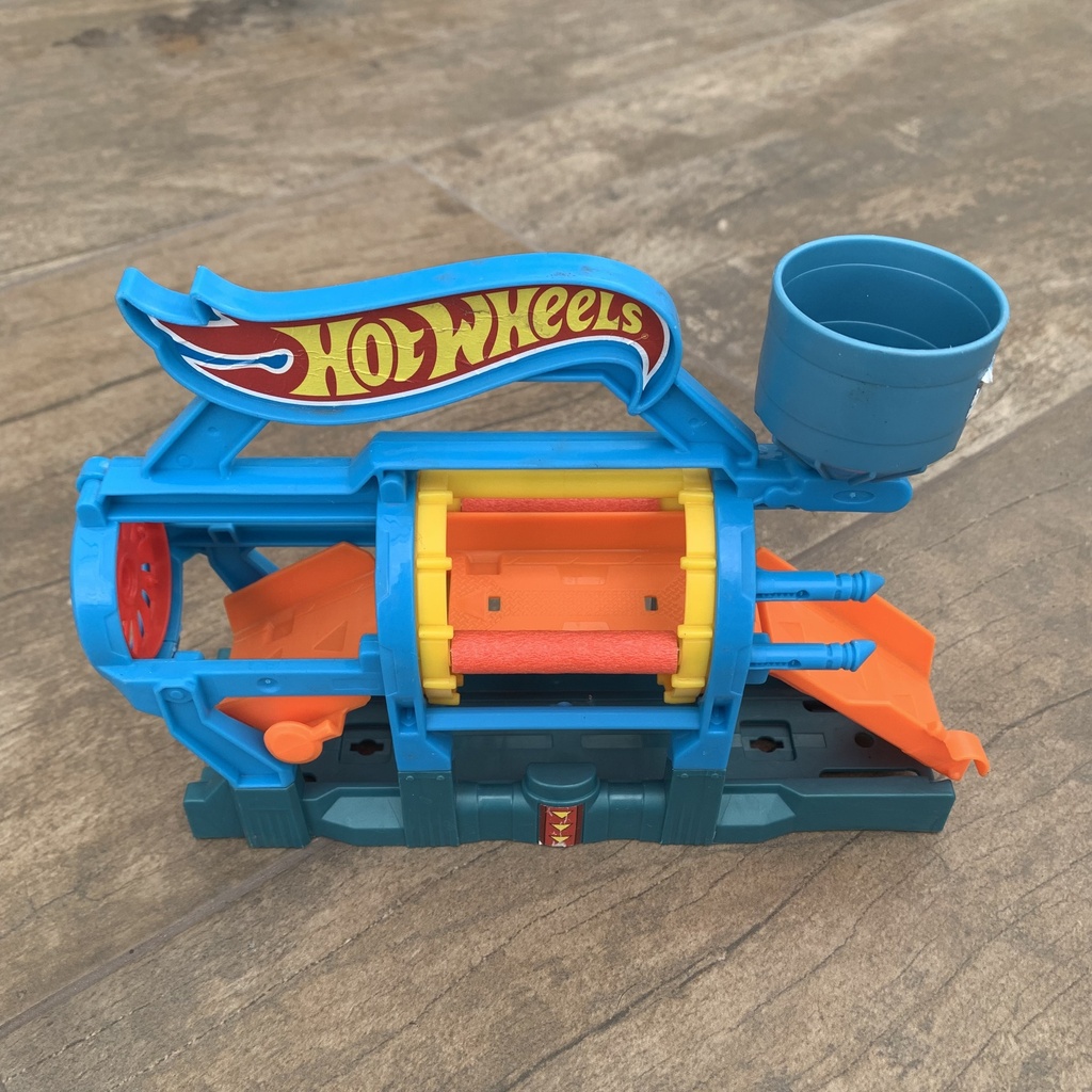 Hot Wheels Turbo Jet Car Wash Playset